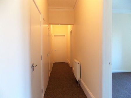 Flat Coupar Angus Road, Dundee - Photo 3