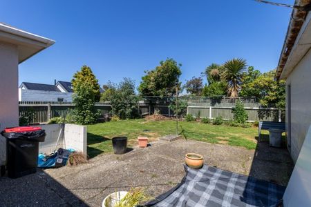 Discover comfortable family living - Photo 5