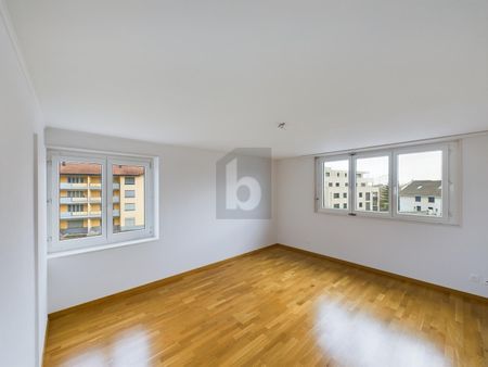 GENEROUSLY SITUATED IN A CENTRAL LOCATION - Photo 3