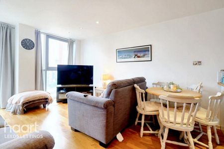 2 bedroom apartment to rent - Photo 2