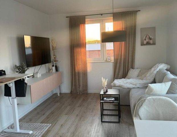 Lichtdurchflutet 2 ZKB mit Balkon in Altenlingen zu vermieten - Photo 1