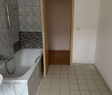 Schöne 2-Raum-Wohnung im Zentrum Gotha mit Stellplatz! - Photo 1