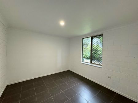 Spacious 2 Bedroom Granny Flat (Water Included) - Photo 4