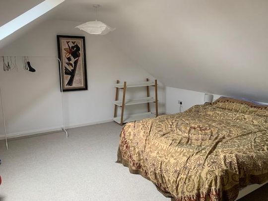 Cathedral Road - Photo 1