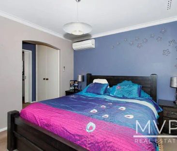 “Stunning Family Home in Kardinya” - Photo 6
