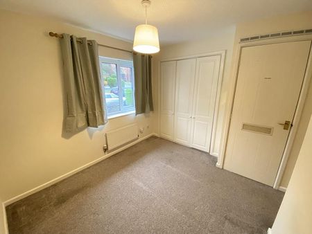 2 bedroom terraced house to rent - Photo 2