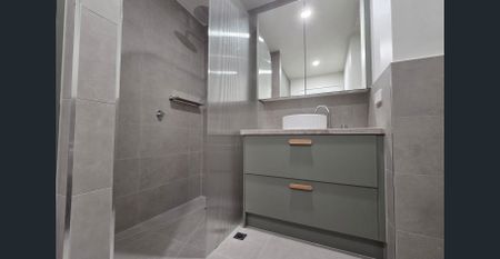 Luxury Double-Storey Apartment in Carlton North - Photo 4