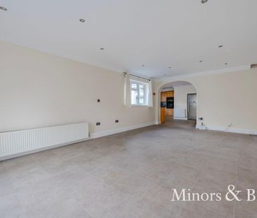 5 bedroom detached bungalow to rent - Photo 5