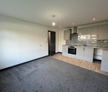 High Street, Cwmgwrach, NEATH - Photo 4