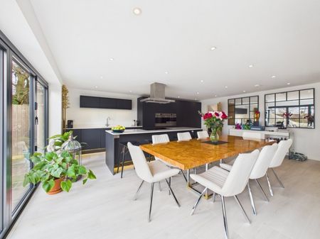 Longwood Lane, Amersham, Buckinghamshire,HP7 - Photo 2