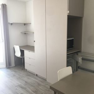 Très beau studio meublé Strasbourg Orangerie Rue de la Somme - Photo 2