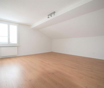 gemütliche 4 1/2 Zimmer-Wohnung - Photo 2