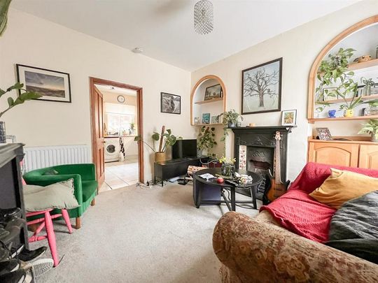 2 bedroom terraced house to rent - Photo 1