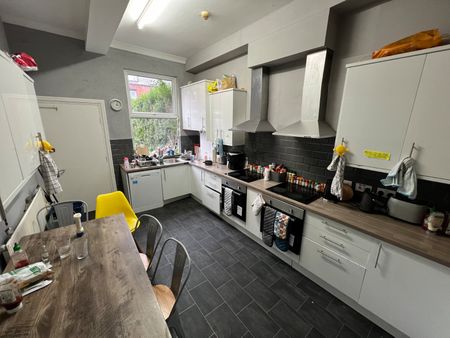 1 bedroom detached house to rent - Photo 5