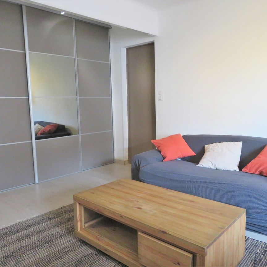 T3MEUBLÉ+CAVE, Rue Gaston Teissier, Nîmes, 61m², 675€ H.C - Photo 1