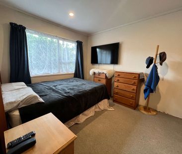 Peaceful & Private Mt Wellington Location - Photo 1