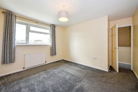 3 bedroom terraced house to rent - Photo 3