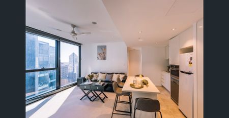 Fully Furnished Luxurious 2 Bedroom Apartment with City Views - Photo 2