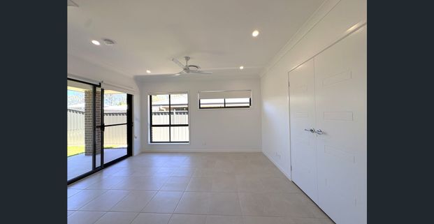 Modern 3-Bedroom Family Home with Ducted Air and Stylish Finishes - Photo 1