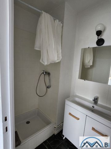 Location Appartement 2 pièces 27m² - Photo 5