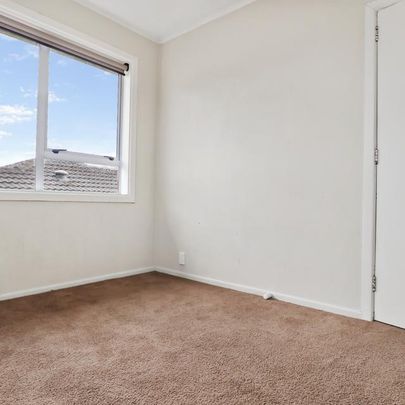 Manurewa living! - Photo 1