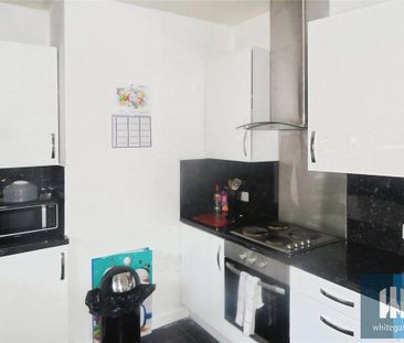 2 bedroom terraced house to rent - Photo 3