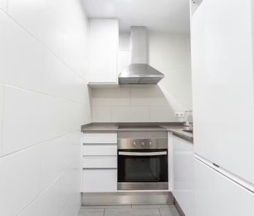 Carrer de Sant Iscle, Barcelona, Catalonia 08031 - Photo 1