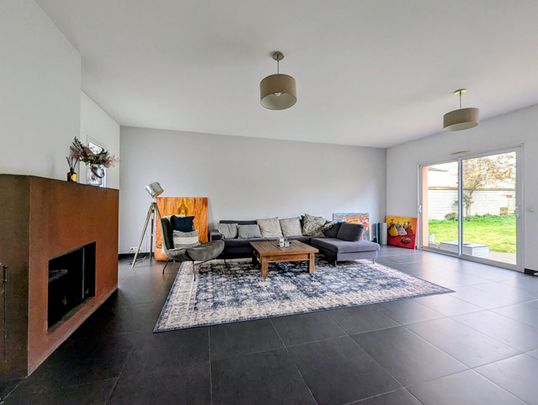 Location Maison 7 pièces 200m² - Photo 1