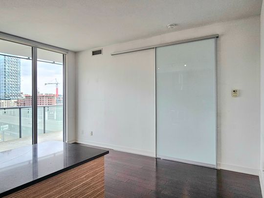 For Lease - 1 Market Street Unit# 1111, Toronto, Ontario - Photo 1