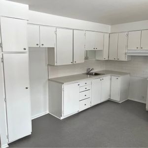 🏡 5 ½ complètement rénové à louer – Saint-Jérôme - Photo 2