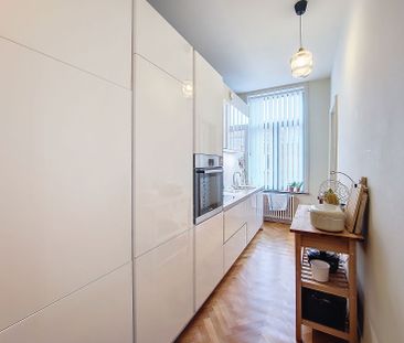 Appartement in erfgoed herenhuis met comfort gloednieuw pand - Foto 3