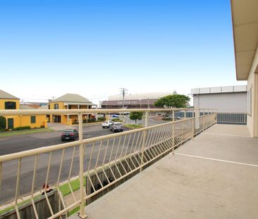 Easy Coastal Lifestyle in Ballina CBD - Photo 1