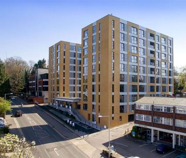 A stunning luxury apartment boasting a modern open plan, views over... - Photo 2