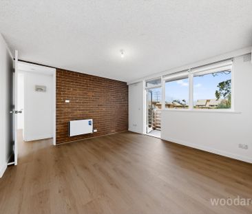 Effortless Living in a Connected Tullamarine Pocket - Photo 2