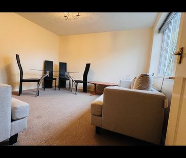 3 Bed Terraced House, Rodyard Way, CV1 - Photo 2