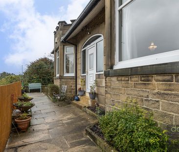 5 bed detached house to rent in Coach Road, Ripponden - Photo 6