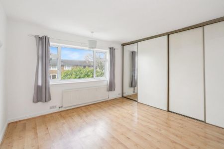 2 bedroom maisonette to rent - Photo 5