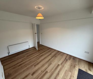 3 bedroom semi-detached house to rent - Photo 6