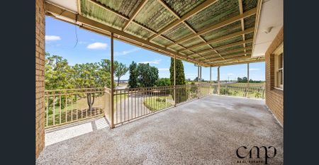 AVAILABLE SOON ! 3 bedroom family home - Photo 4