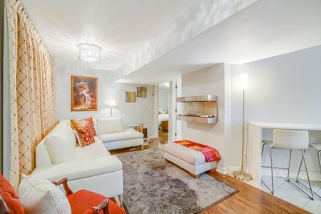 For Lease - 118 Mavety Street Unit# Lower, Toronto, Ontario - Photo 3