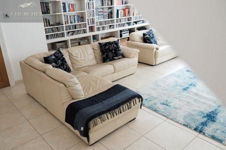 6 bedroom detached house to rent - Photo 5