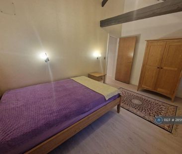 1 bedroom flat to rent - Photo 2