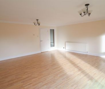 Malting Lane, Isleham - Photo 1