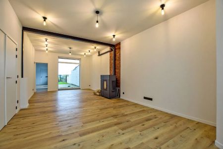 Gerenoveerde rijwoning te huur op 273m² met 3 slaapkamers te Adinkerke (De Panne)! - Photo 2