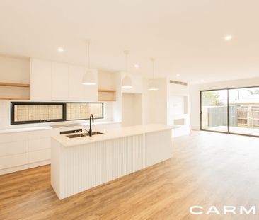Coastal Luxury - Photo 6