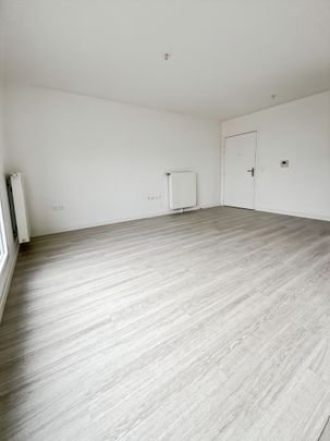 Location appartement 3 pièces, 55.99m², Poissy - Photo 1