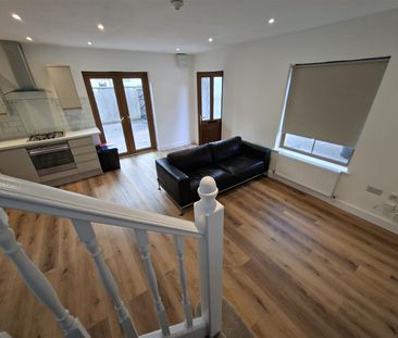 Fanny Street, Cardiff - Photo 4