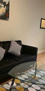 Bloor/Sherbourne Furnished 1Bdrm 1Bath Modern Finishes 9Ft Ceilings - Photo 3