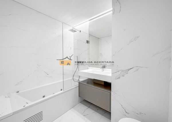 Apartamento T4 em Porto