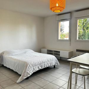 Location Appartement 1 pièce Meublé 31m² DAX 40100 - Photo 2